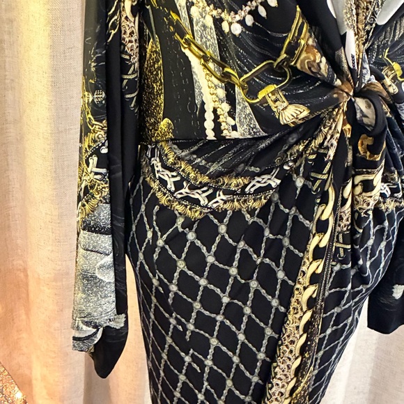 CAMILLA Long Split Front Twist Statement Dress
Ravin Raven LIKE NEW Sold Out XL - Picture 3 of 15